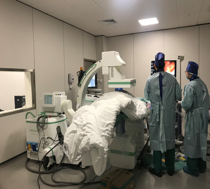 移动式平板介入C臂 移动式平板介入C臂