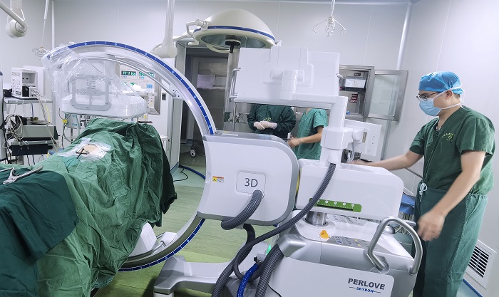 机器人做胸椎手术 机器人做胸椎手术