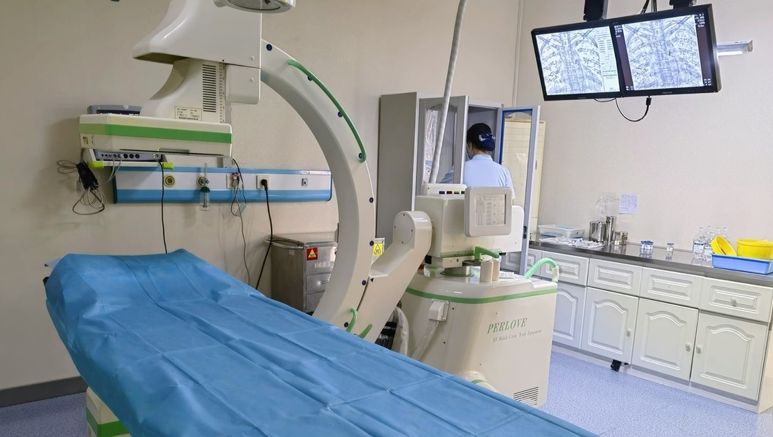 介入型C臂机设备在医院 介入型C臂机设备在医院