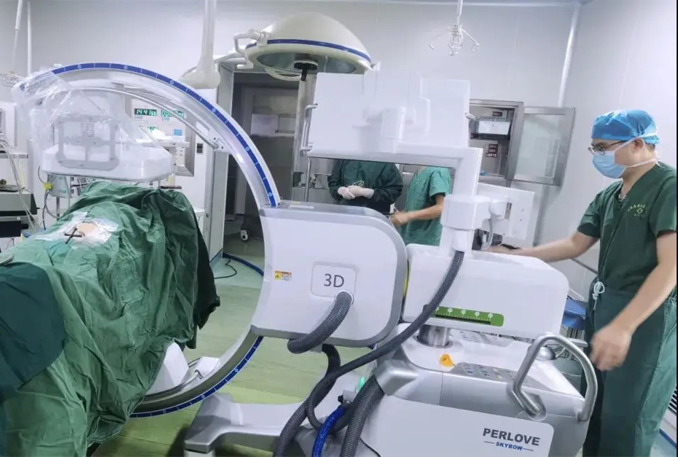 C臂机和无菌?；ぬ? width=